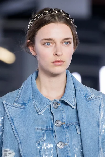 Look 107
